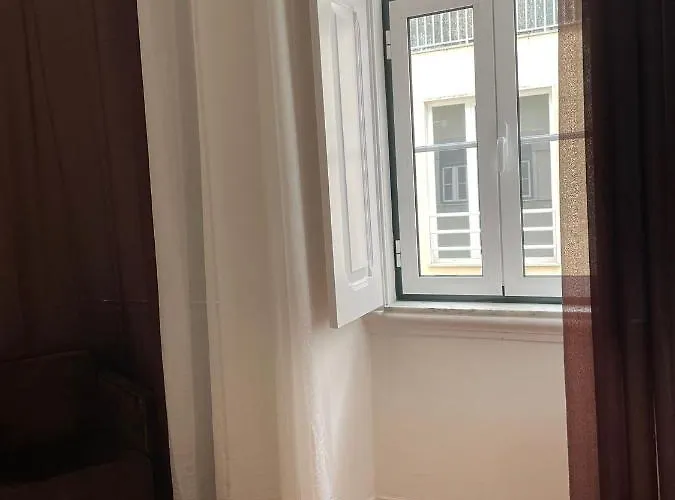 Rustic M2 R1 - Amazing Double With Shared Bathroom 3* Lisboa