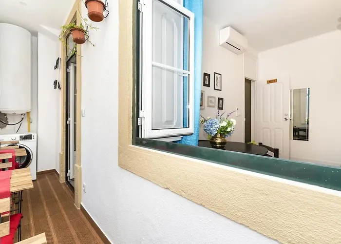 Rustic M2 R1 - Amazing Double With Shared Bathroom 3* Lisboa